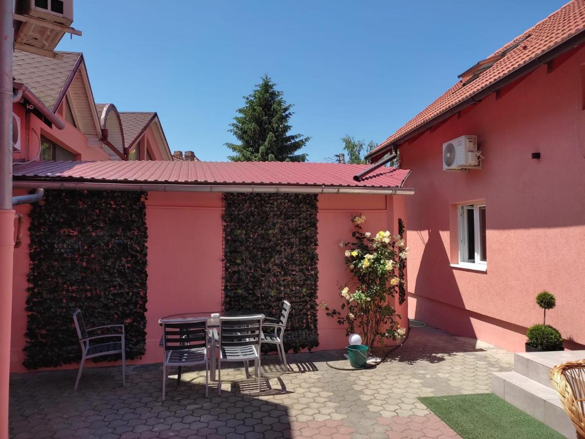 Calypso Rooms Fagaras Exterior photo